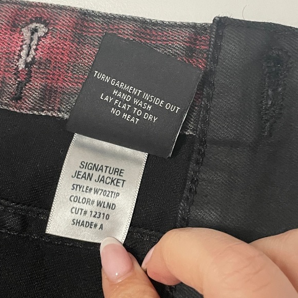 HUDSON Jeans Signature Jean Jacket, Black & Red Plaid - Picture 7 of 7